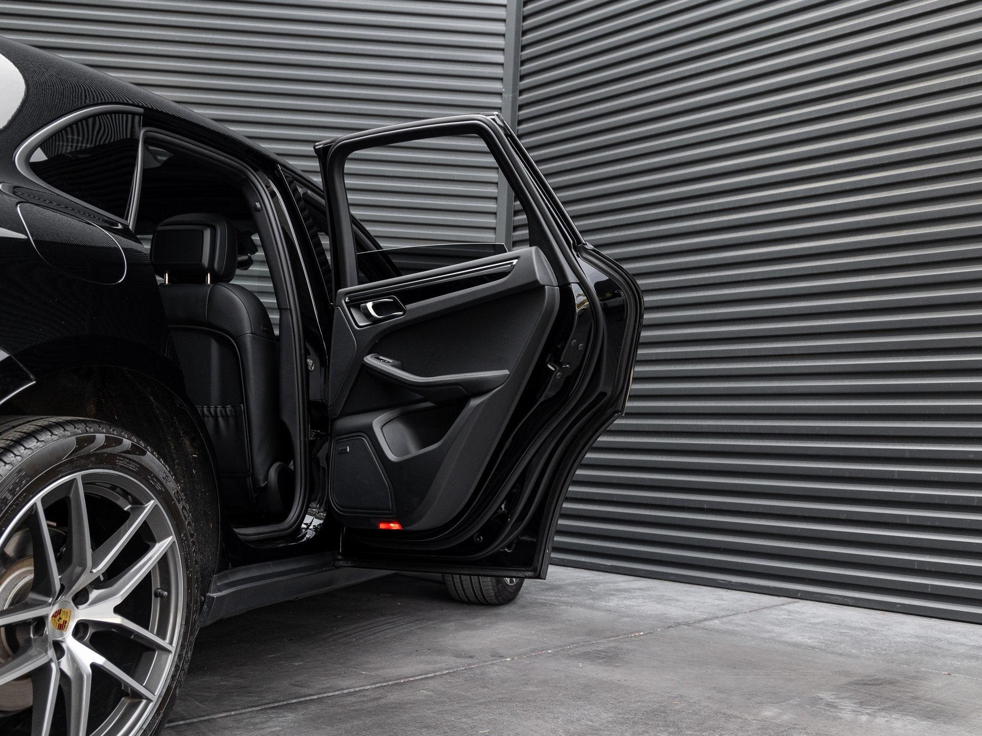 2025 Porsche Macan Macan