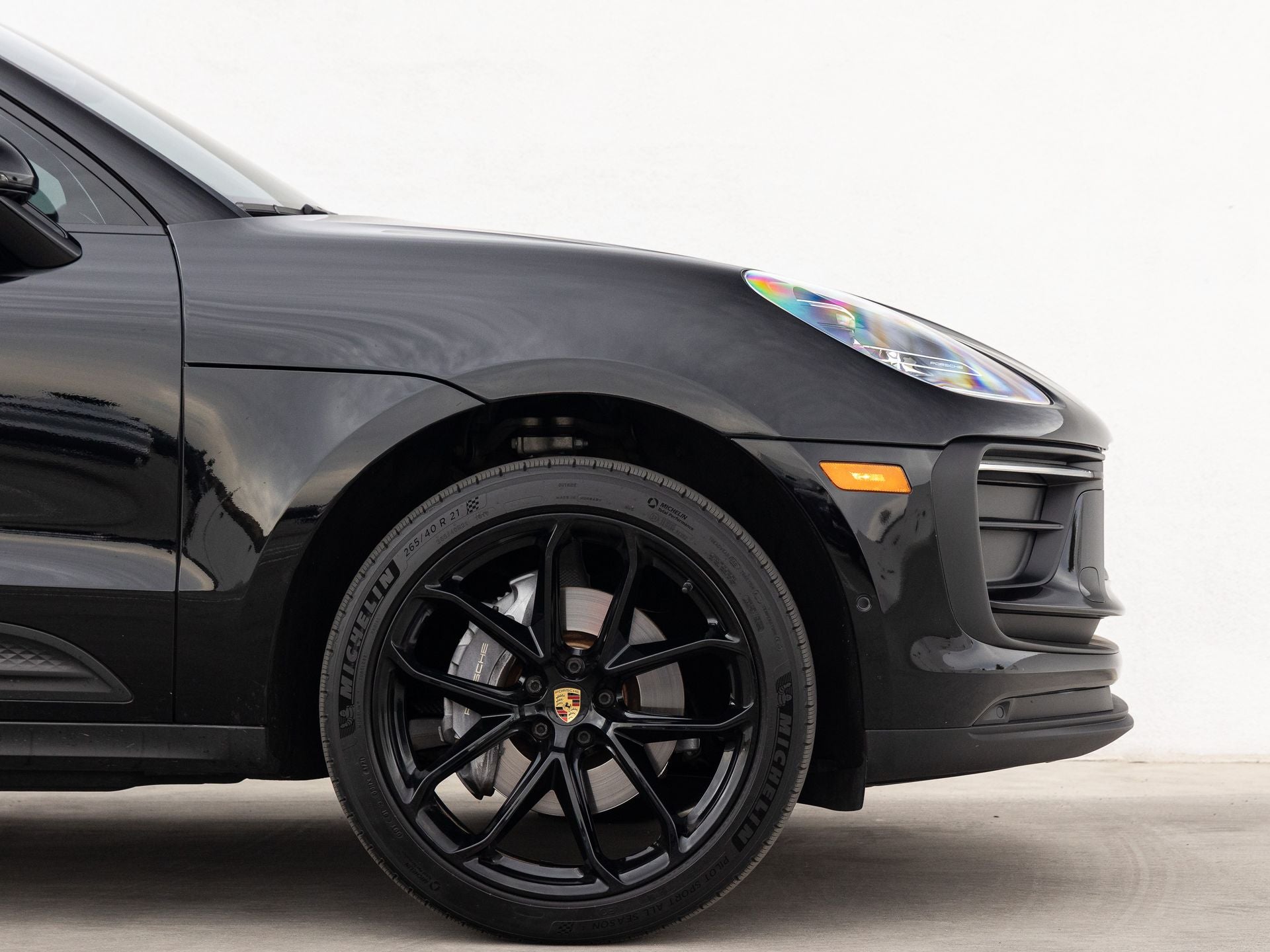 2022 Porsche Macan Base