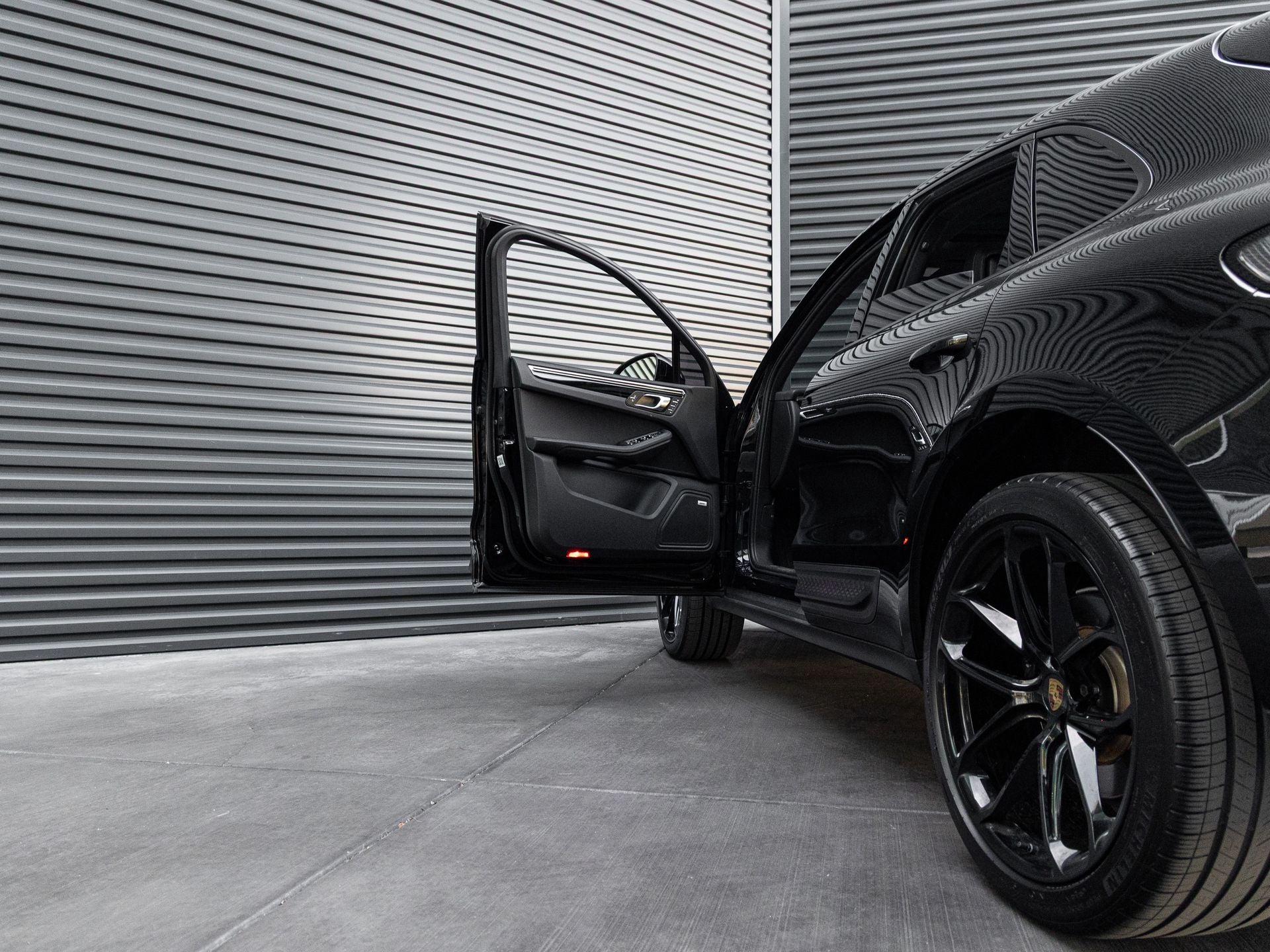 2022 Porsche Macan Base