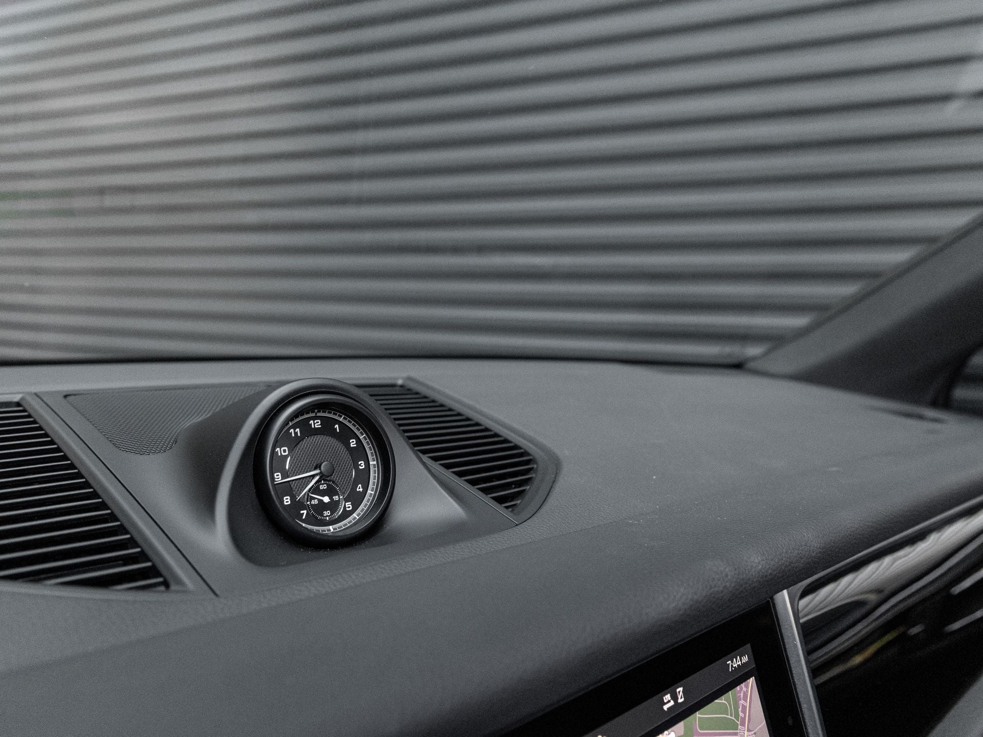 2022 Porsche Macan Base