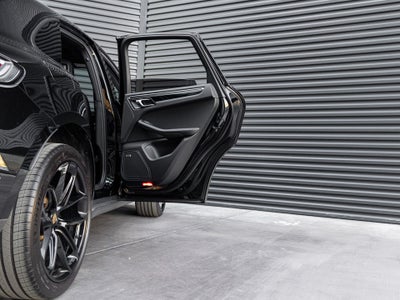 2022 Porsche Macan Base