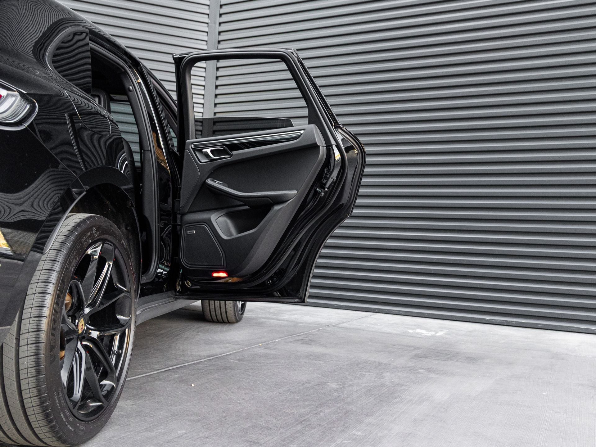 2022 Porsche Macan Base