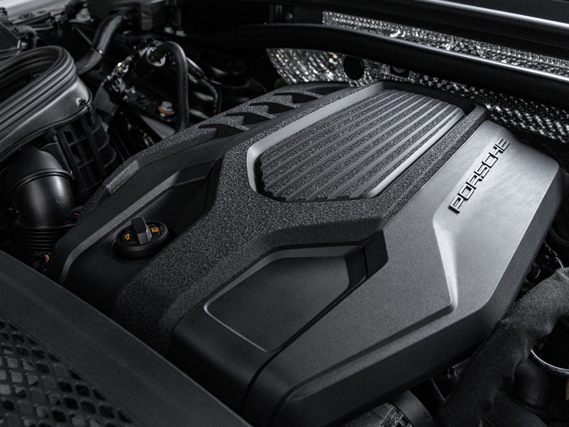 2022 Porsche Macan Base