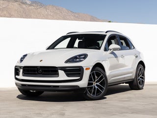 2025 Porsche Macan Base