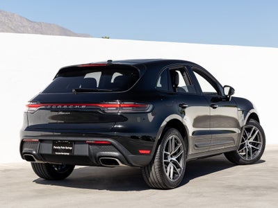 2025 Porsche Macan Base