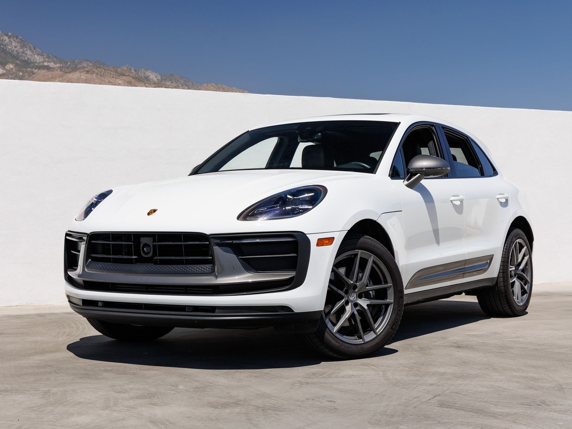 2025 Porsche Macan Macan T