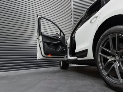 2025 Porsche Macan Macan T