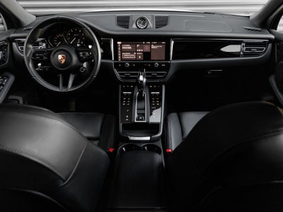 2025 Porsche Macan Macan T
