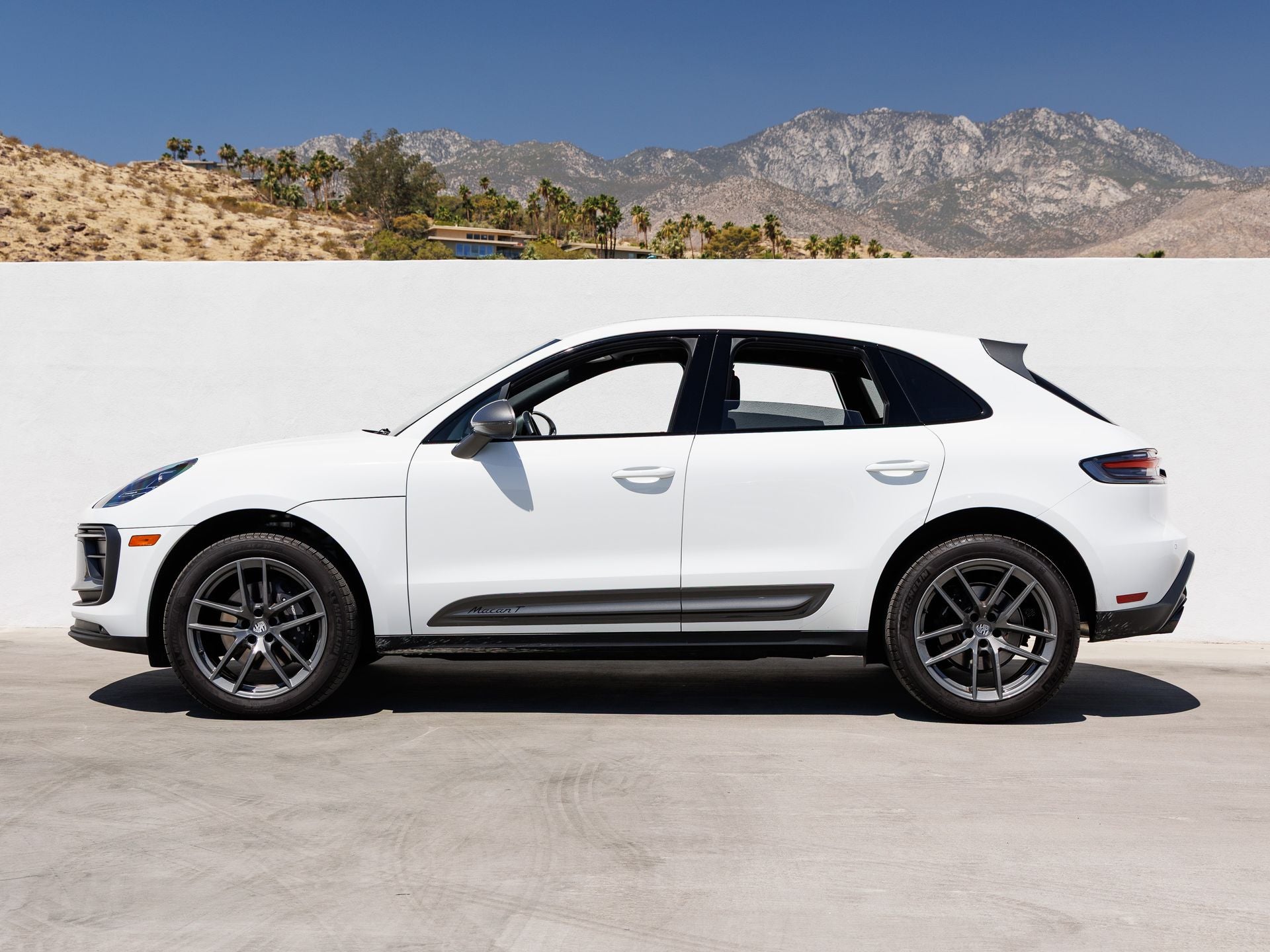 2025 Porsche Macan Macan T