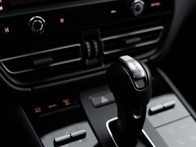 2025 Porsche Macan Macan T