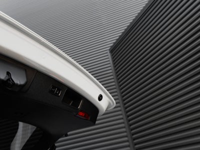 2025 Porsche Macan Macan T