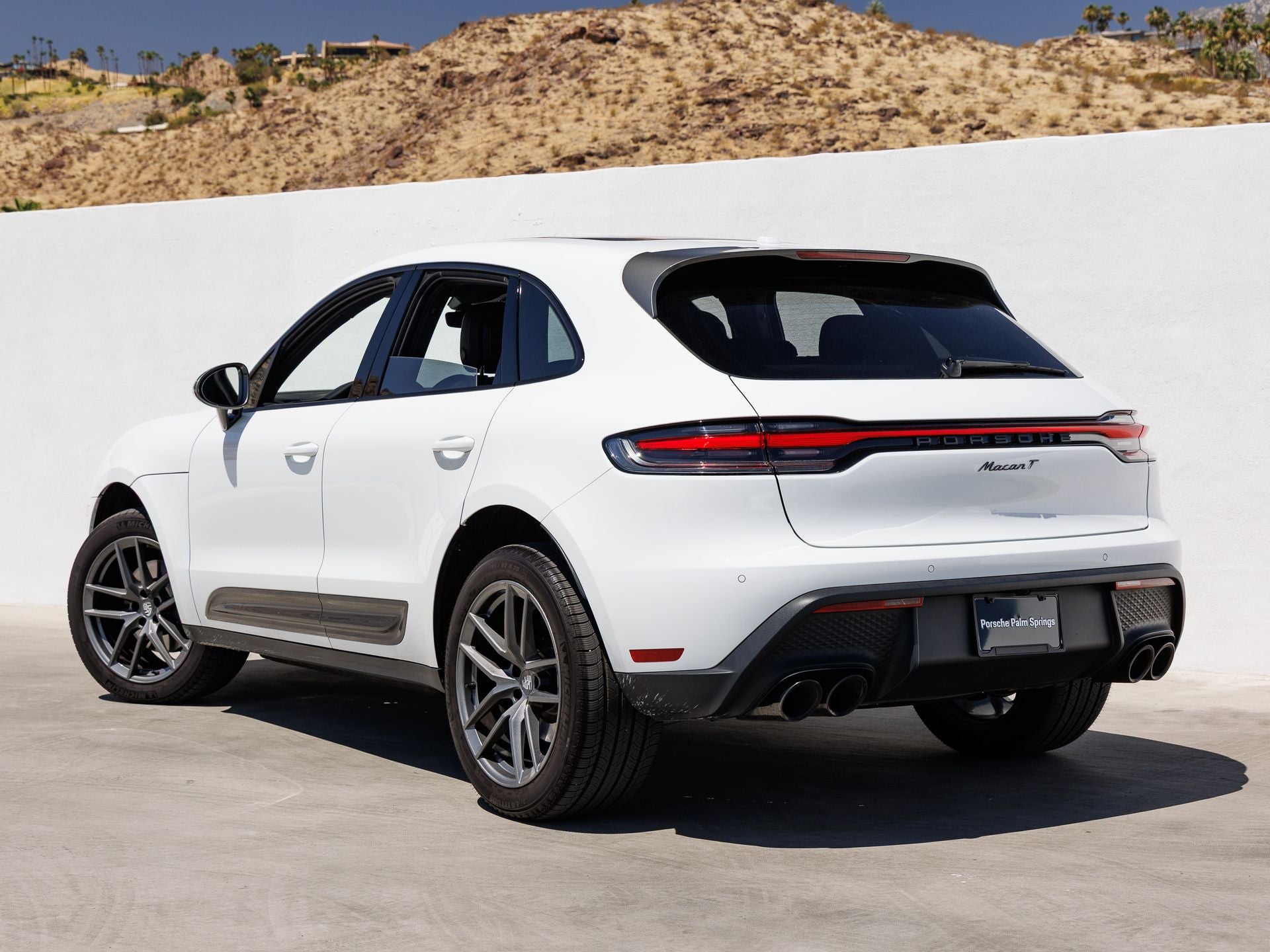 2025 Porsche Macan Macan T