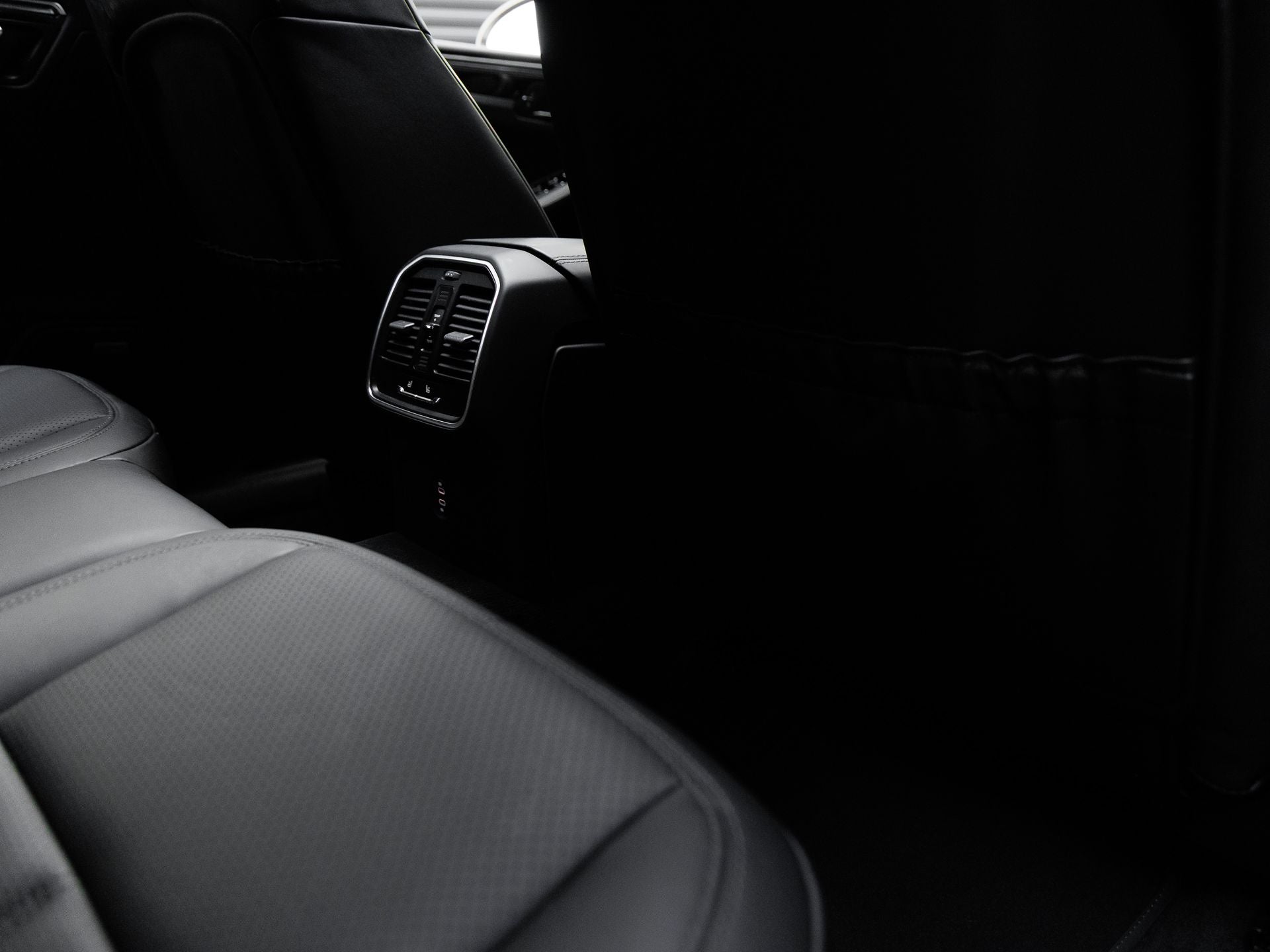 2025 Porsche Macan Macan T