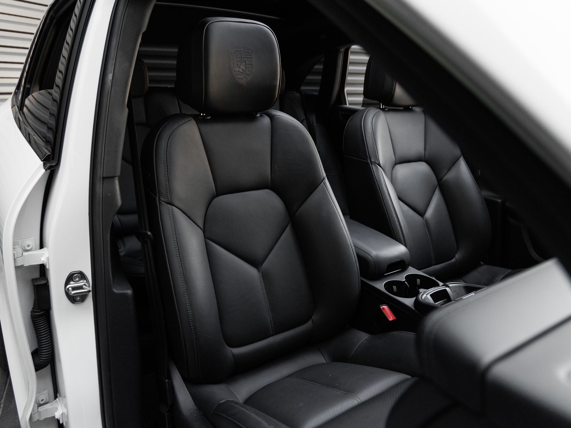 2025 Porsche Macan Macan T