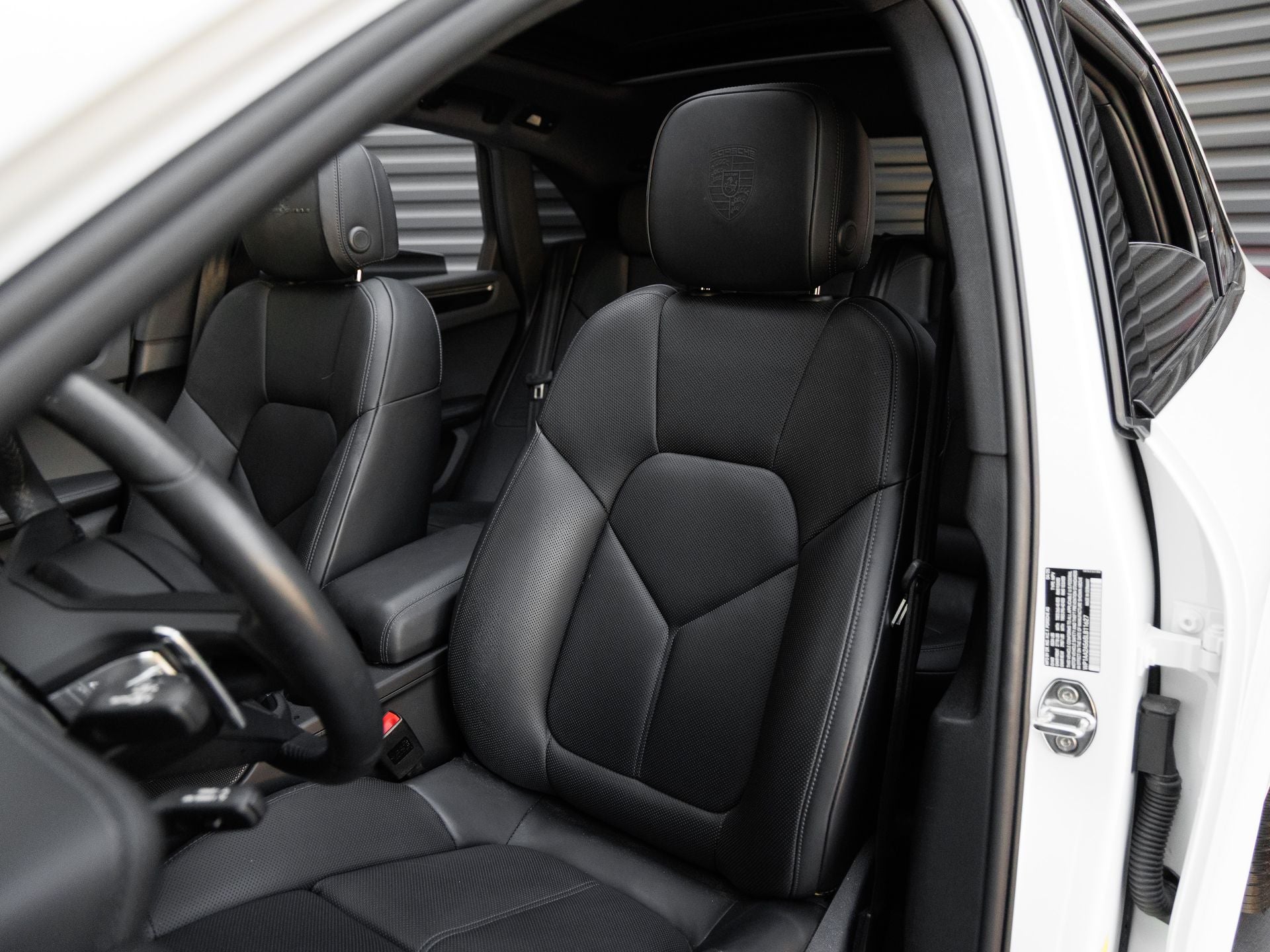 2025 Porsche Macan Macan T