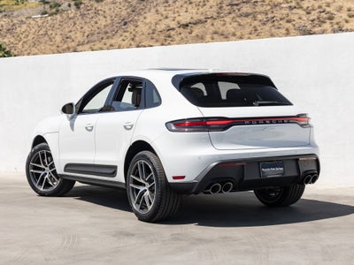 2026 Porsche Macan Base