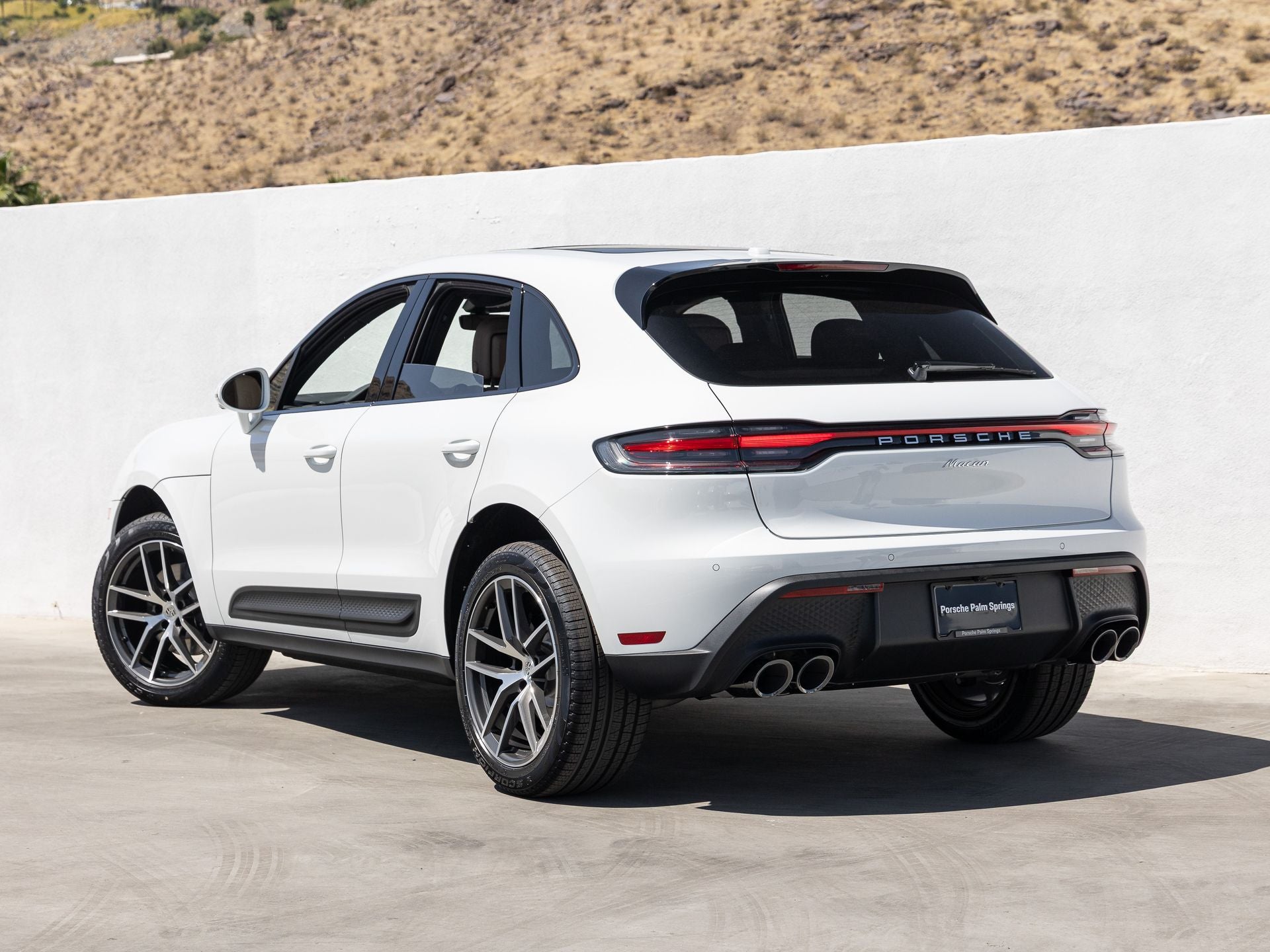 2026 Porsche Macan Base