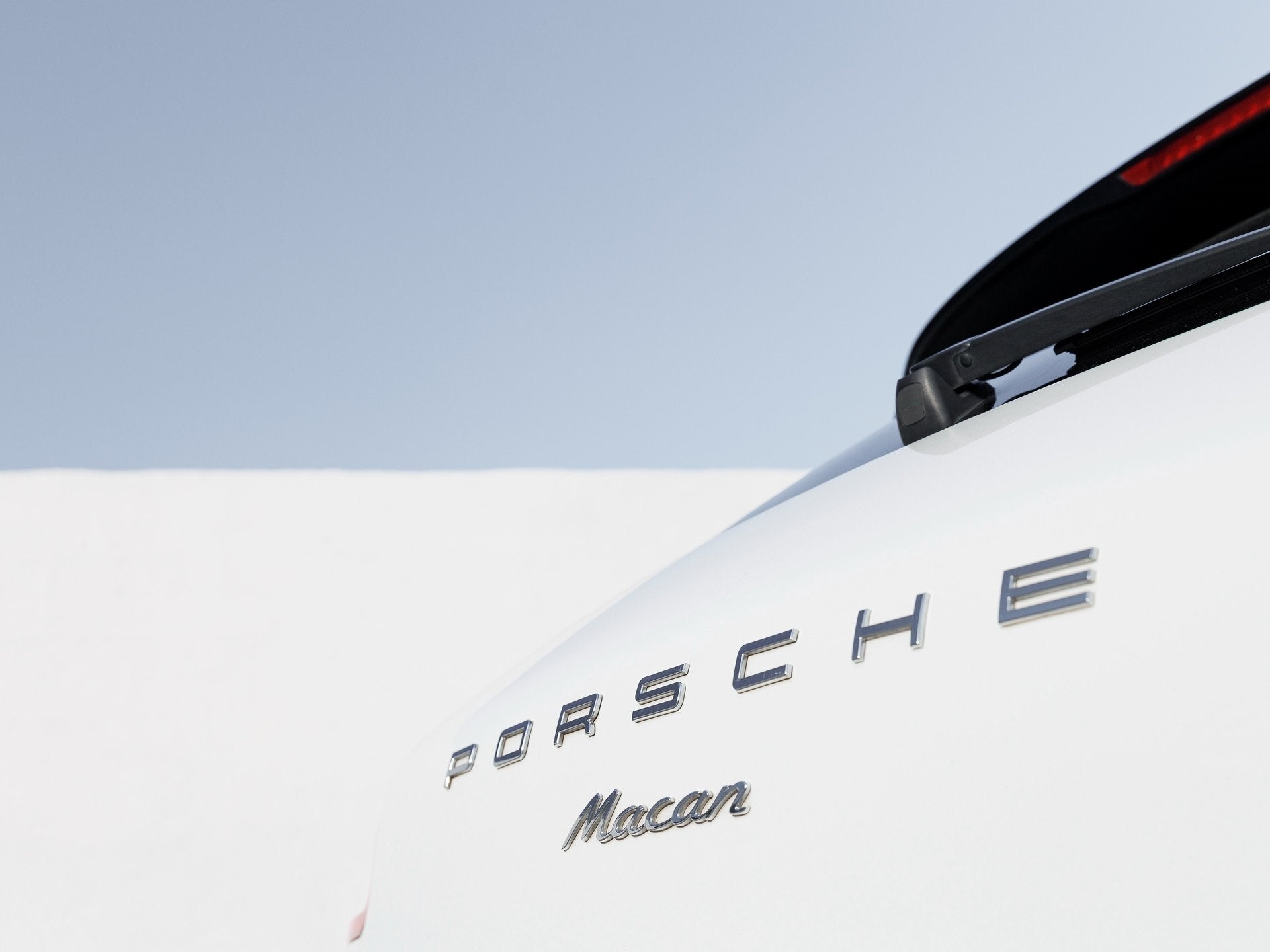 2018 Porsche Macan Macan Sport Edition