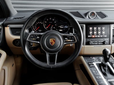 2018 Porsche Macan Macan Sport Edition