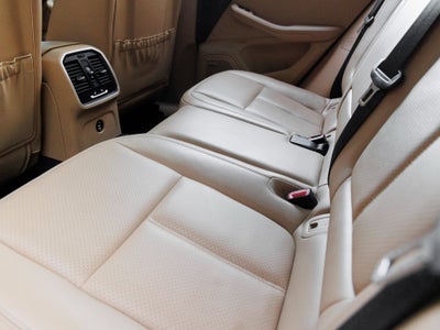 2018 Porsche Macan Macan Sport Edition