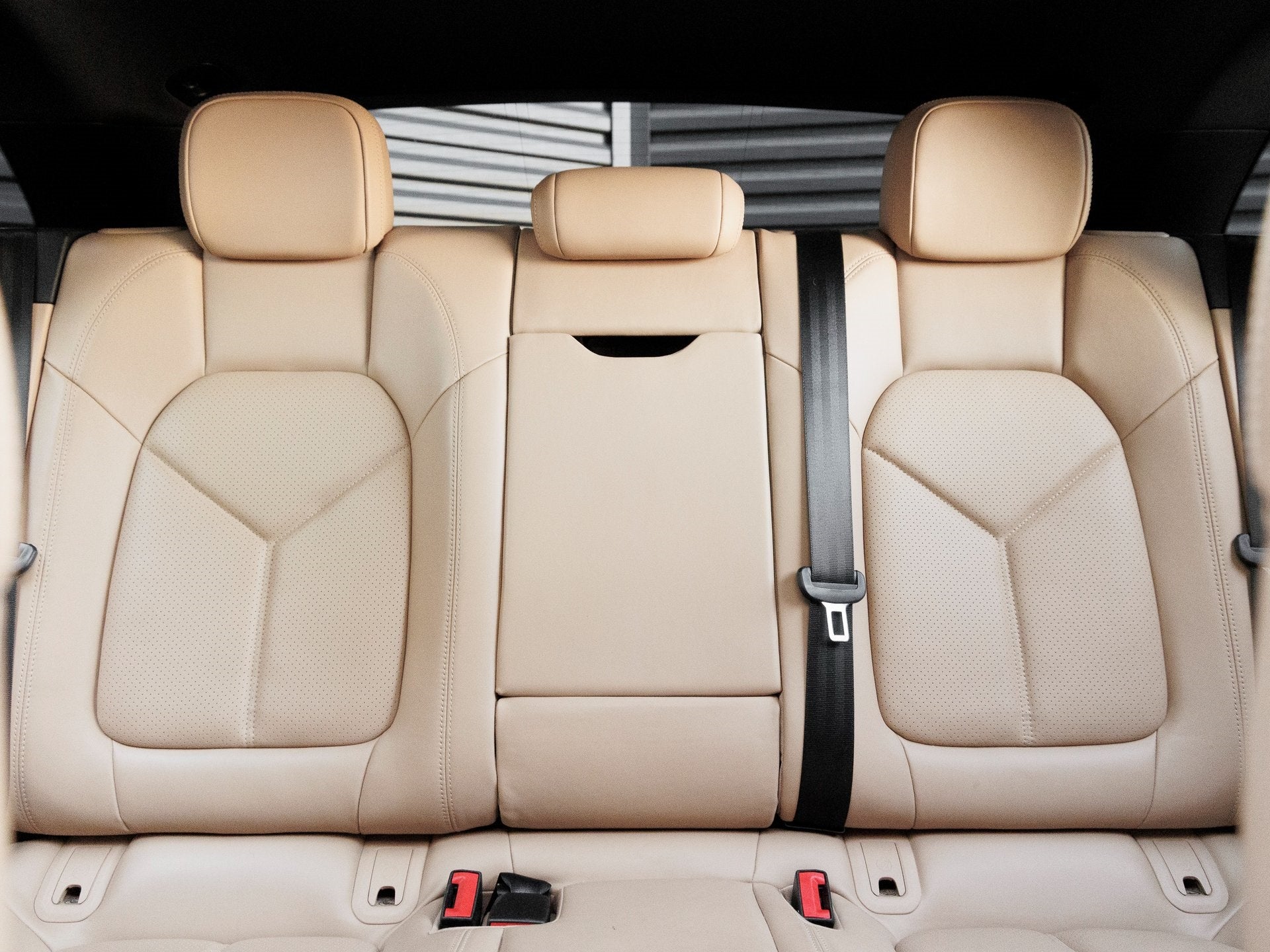 2018 Porsche Macan Macan Sport Edition