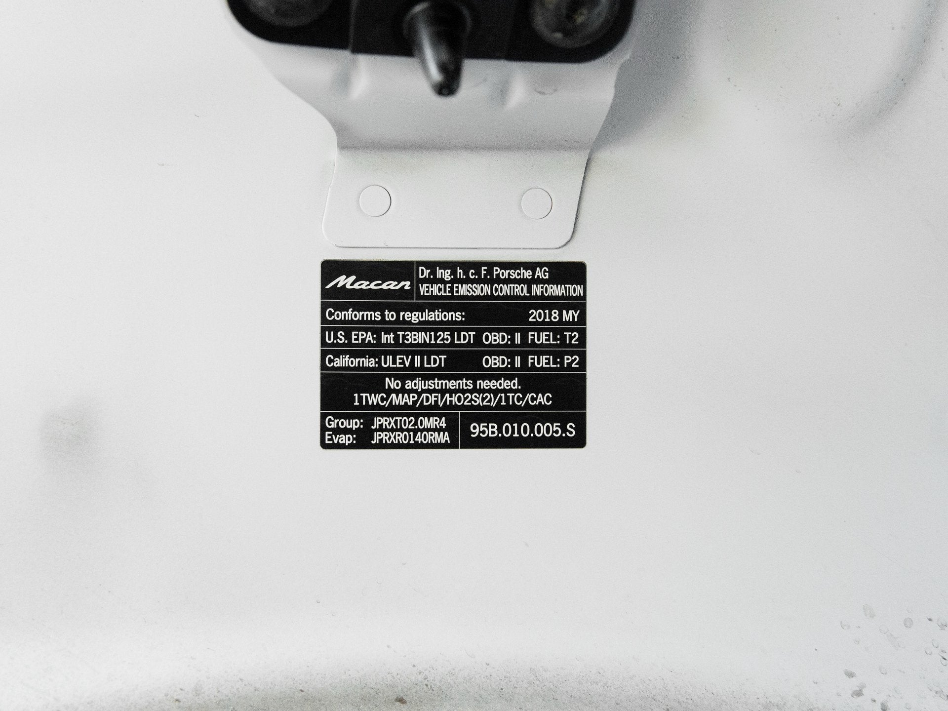 2018 Porsche Macan Macan Sport Edition