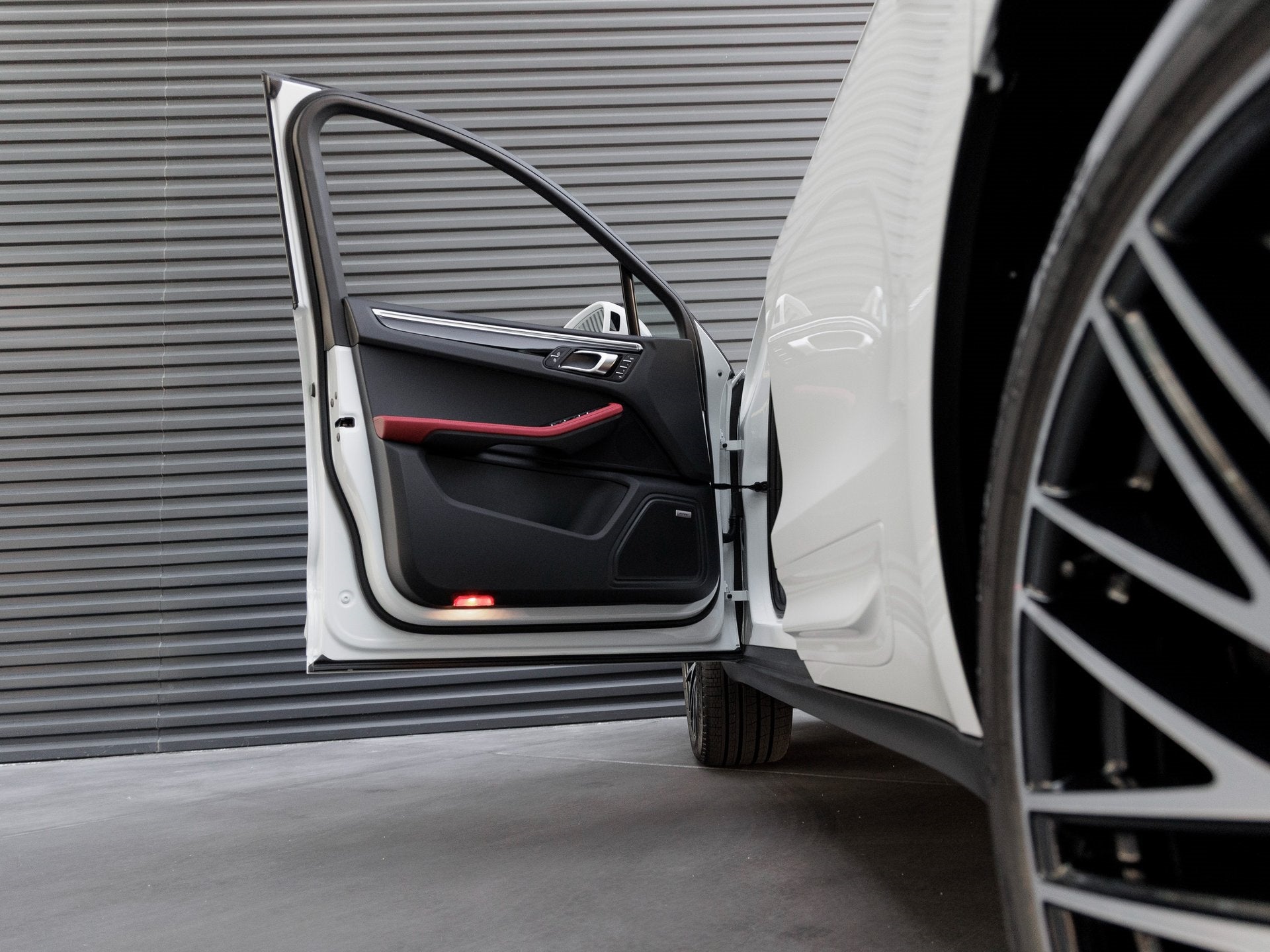 2025 Porsche Macan Macan