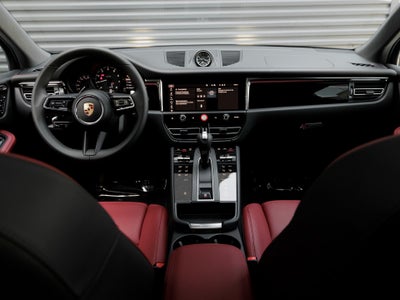 2025 Porsche Macan Macan