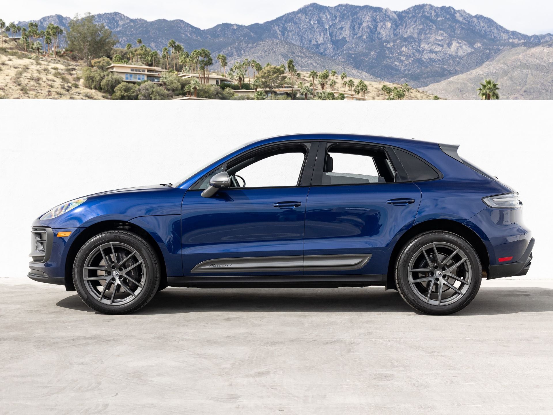 2025 Porsche Macan T