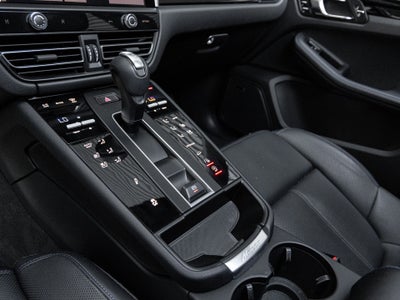 2025 Porsche Macan T