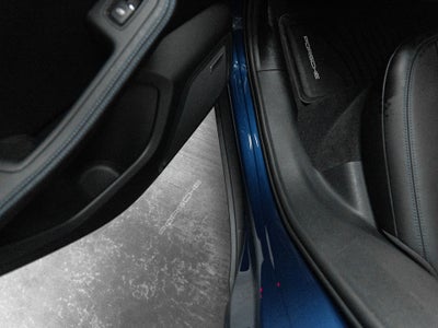 2025 Porsche Macan T