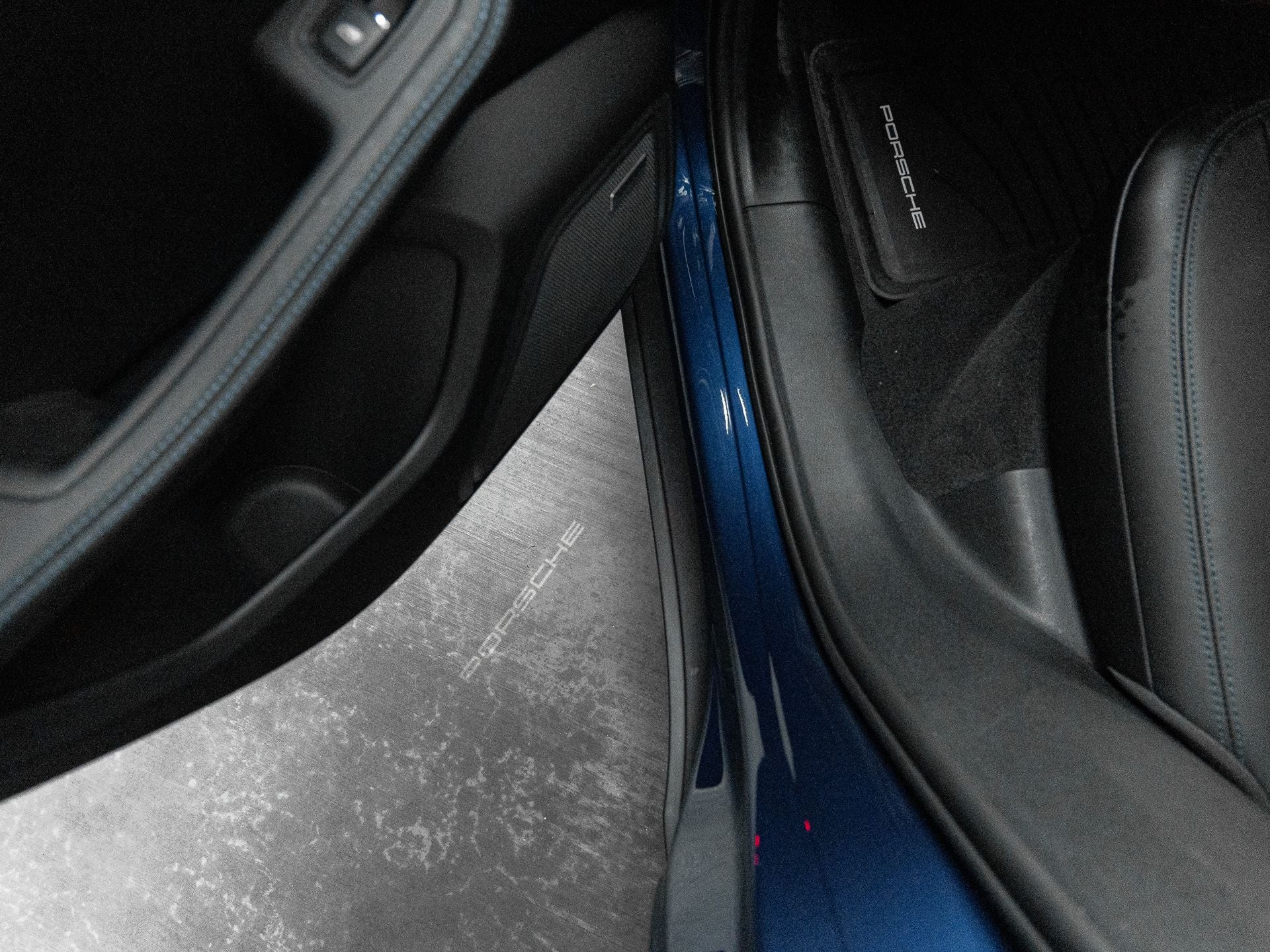 2025 Porsche Macan T