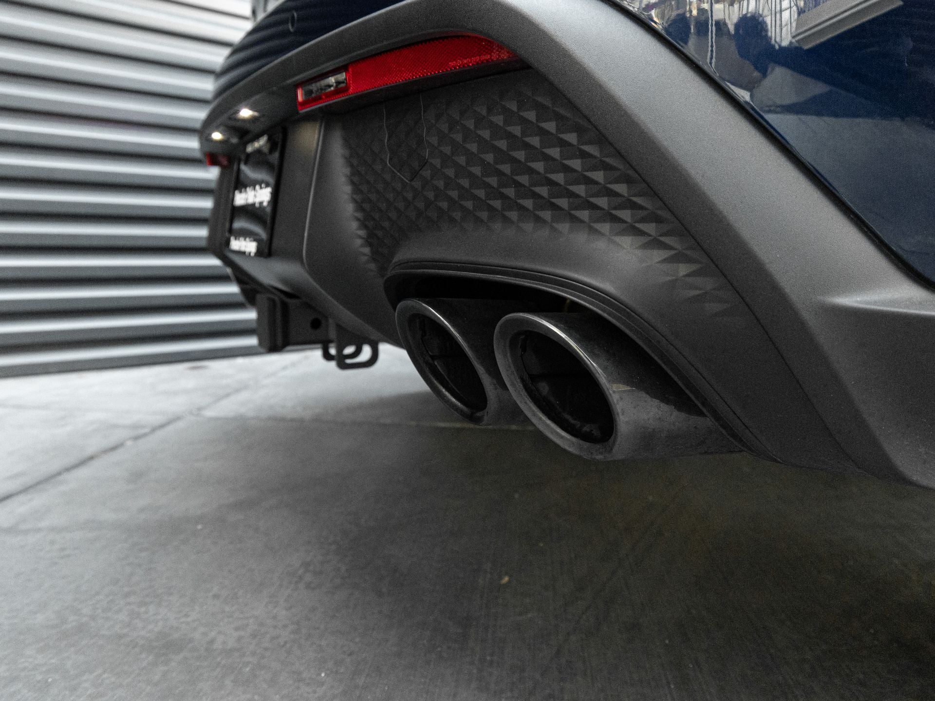 2025 Porsche Macan T