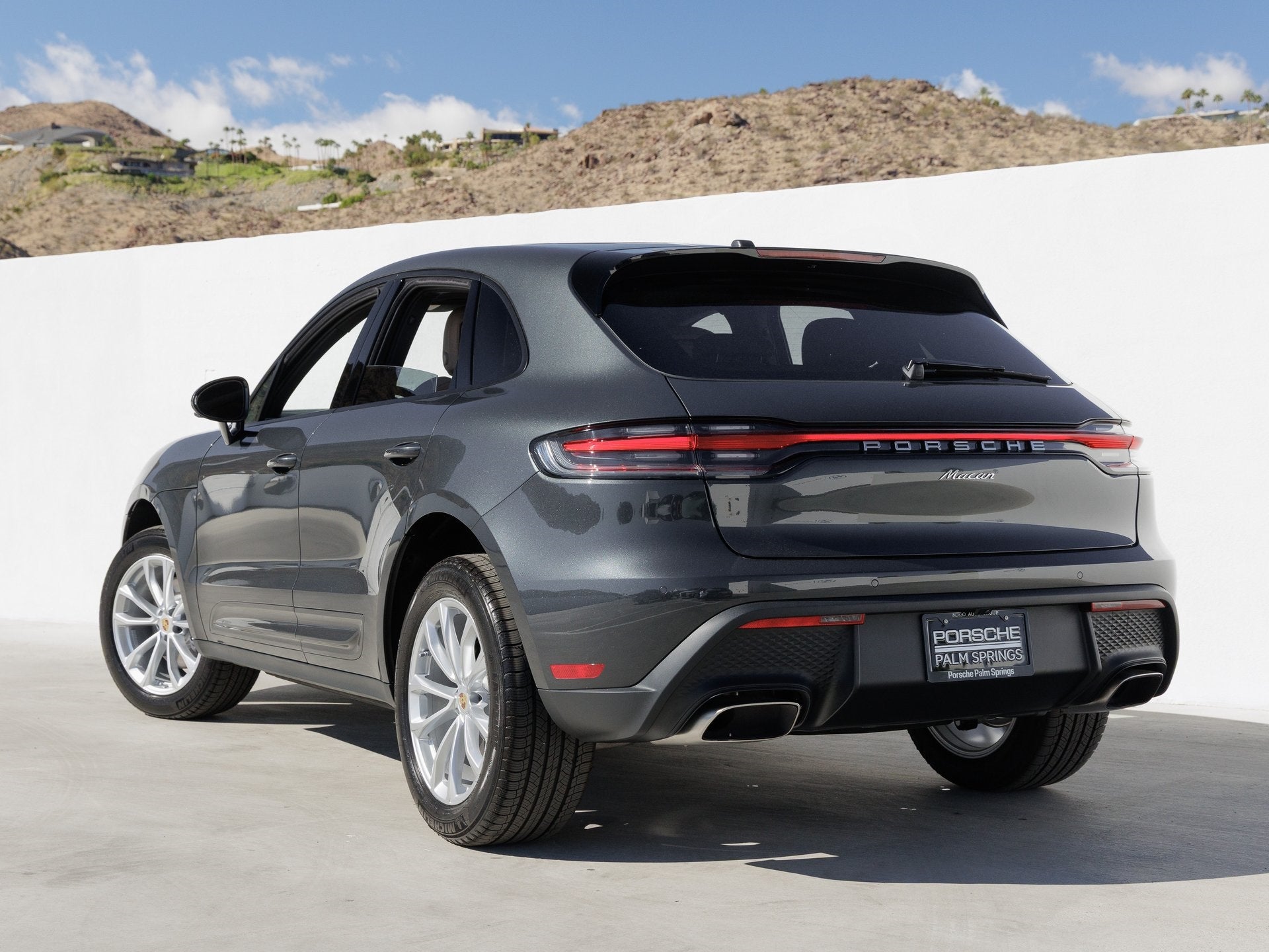 2026 Porsche Macan Macan