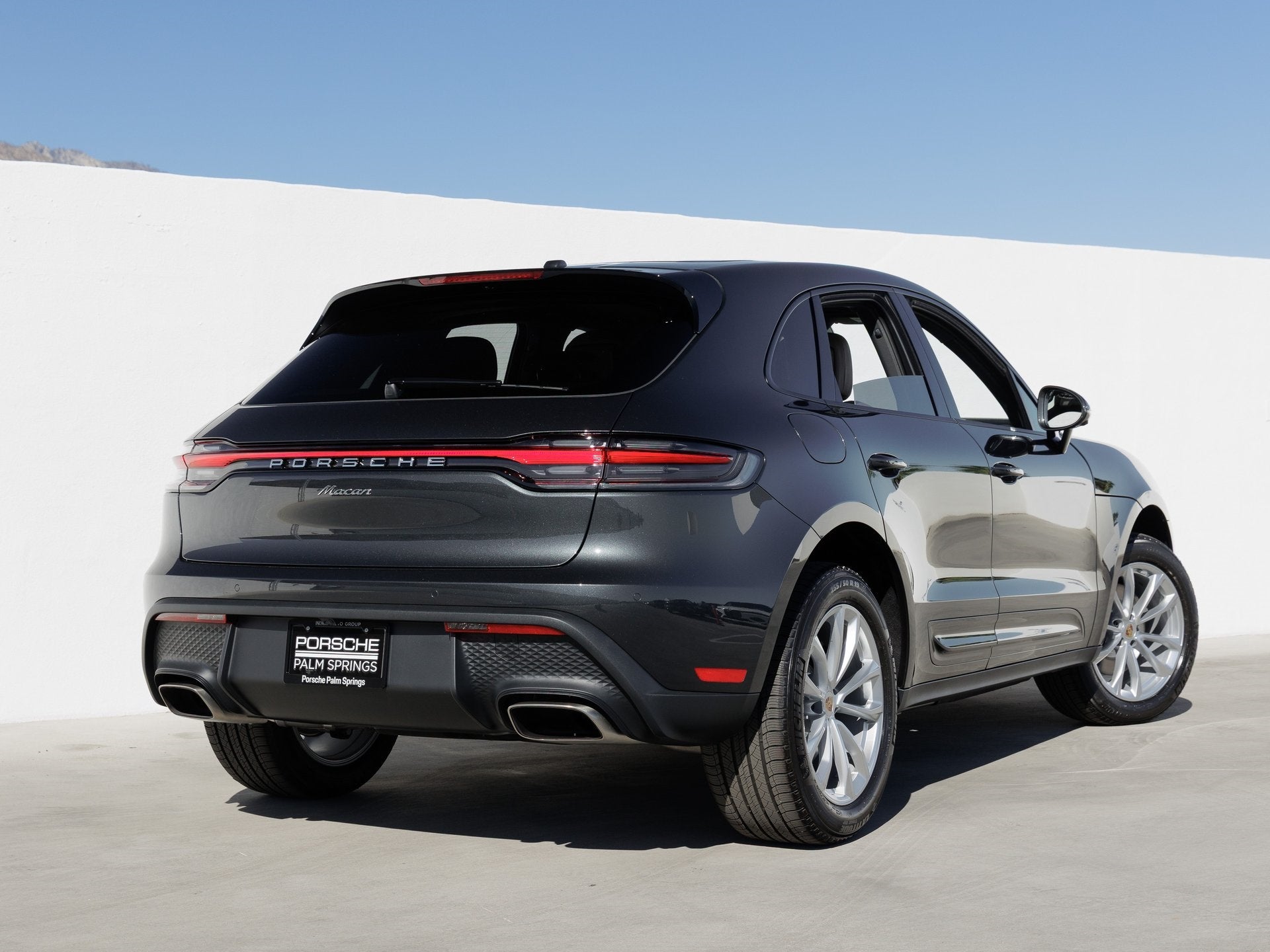 2026 Porsche Macan Macan