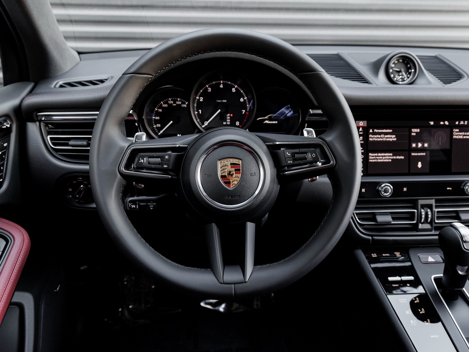 2026 Porsche Macan Macan