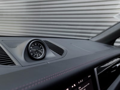 2026 Porsche Macan Macan