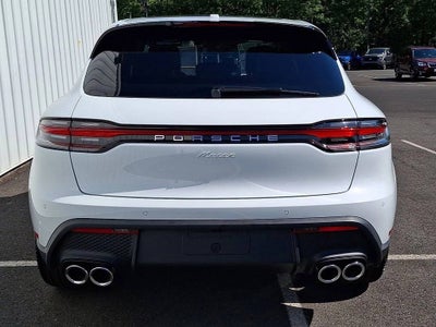 2026 Porsche Macan Base