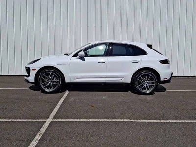 2026 Porsche Macan Base