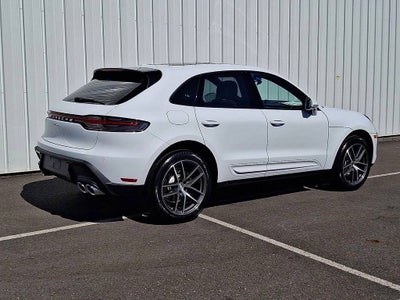 2026 Porsche Macan Base