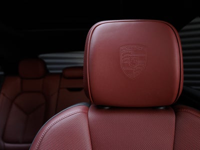 2023 Porsche Macan Macan
