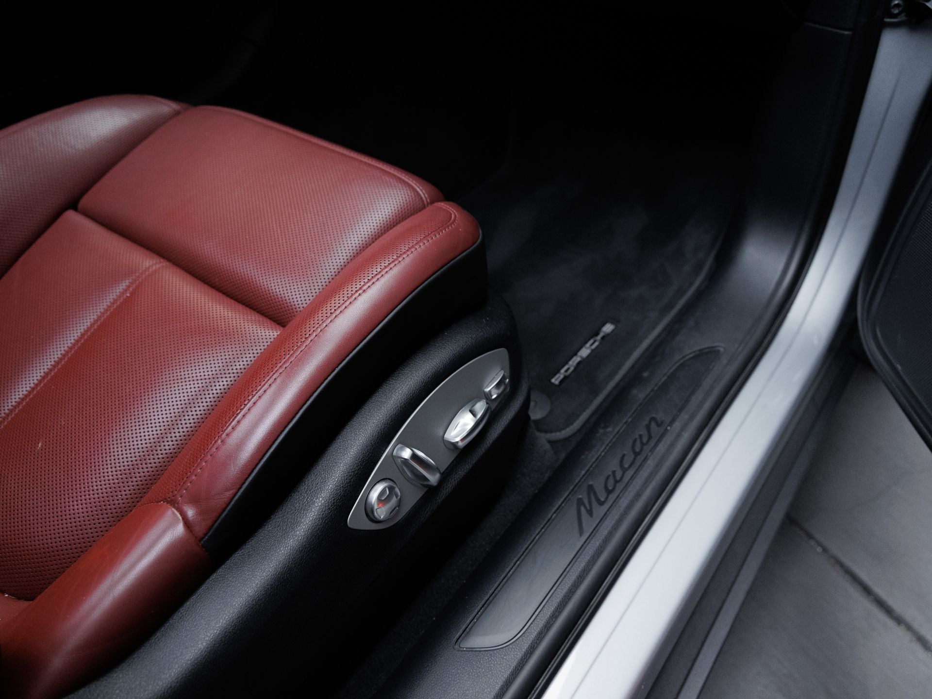 2023 Porsche Macan Macan