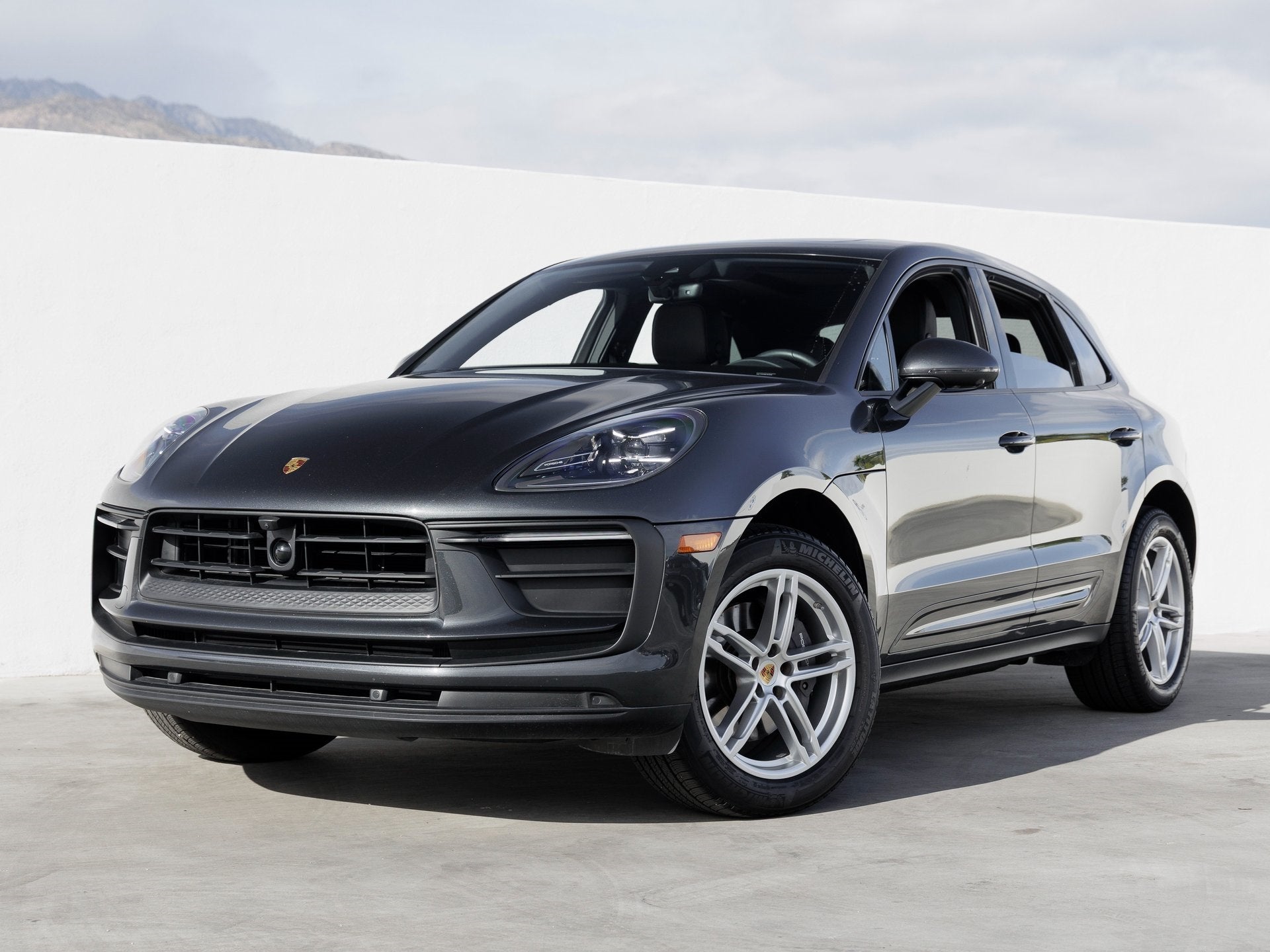 2025 Porsche Macan Macan