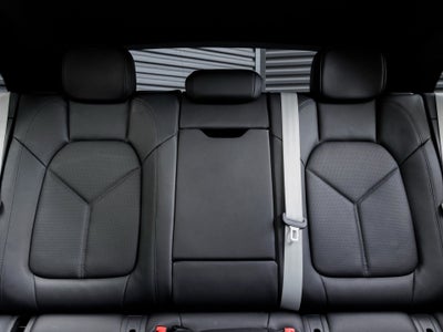 2025 Porsche Macan Macan