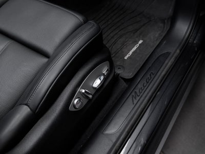 2025 Porsche Macan Macan