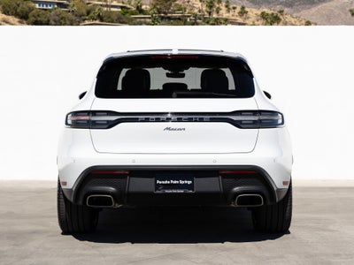 2026 Porsche Macan Base