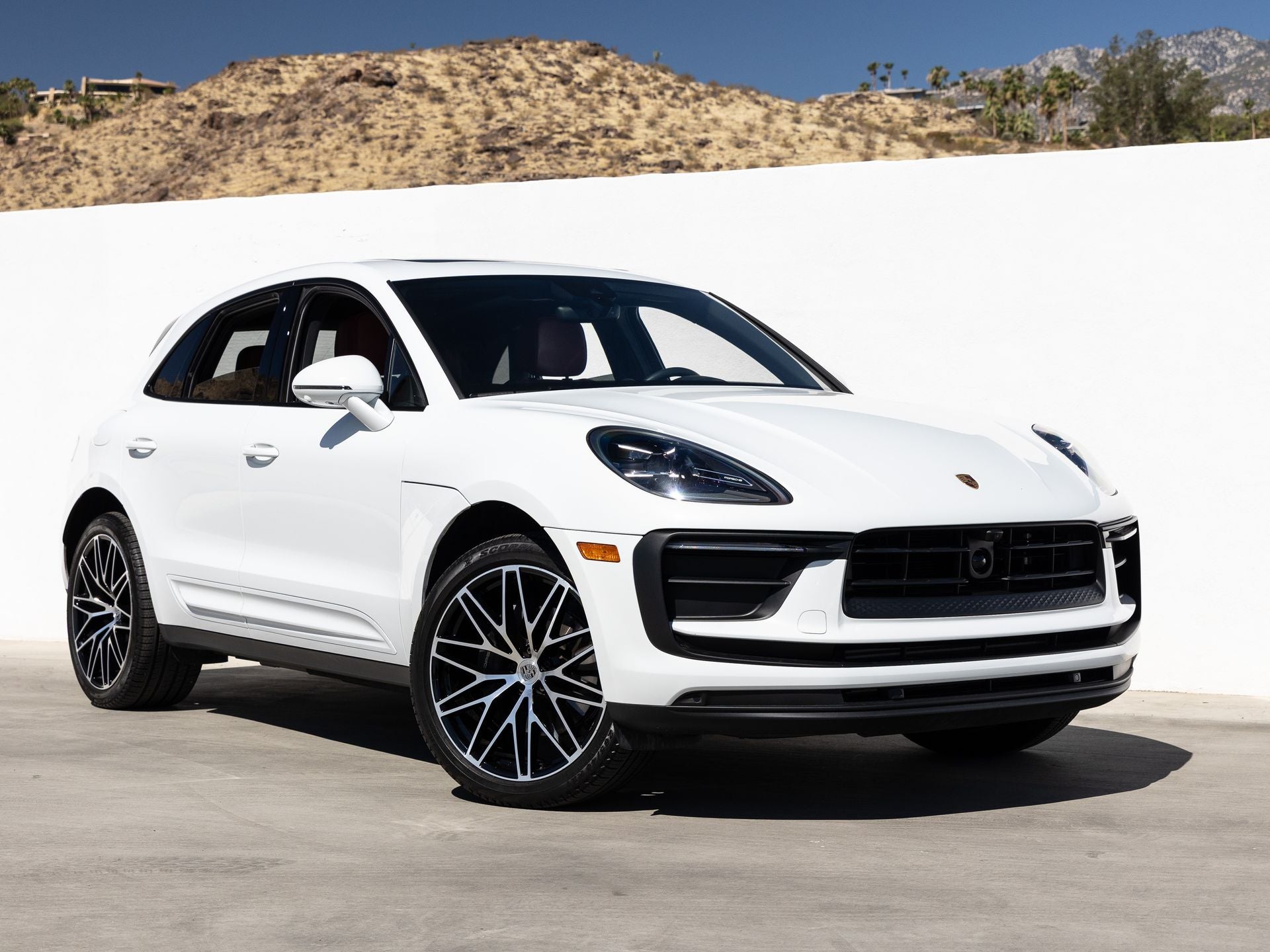 2026 Porsche Macan Base