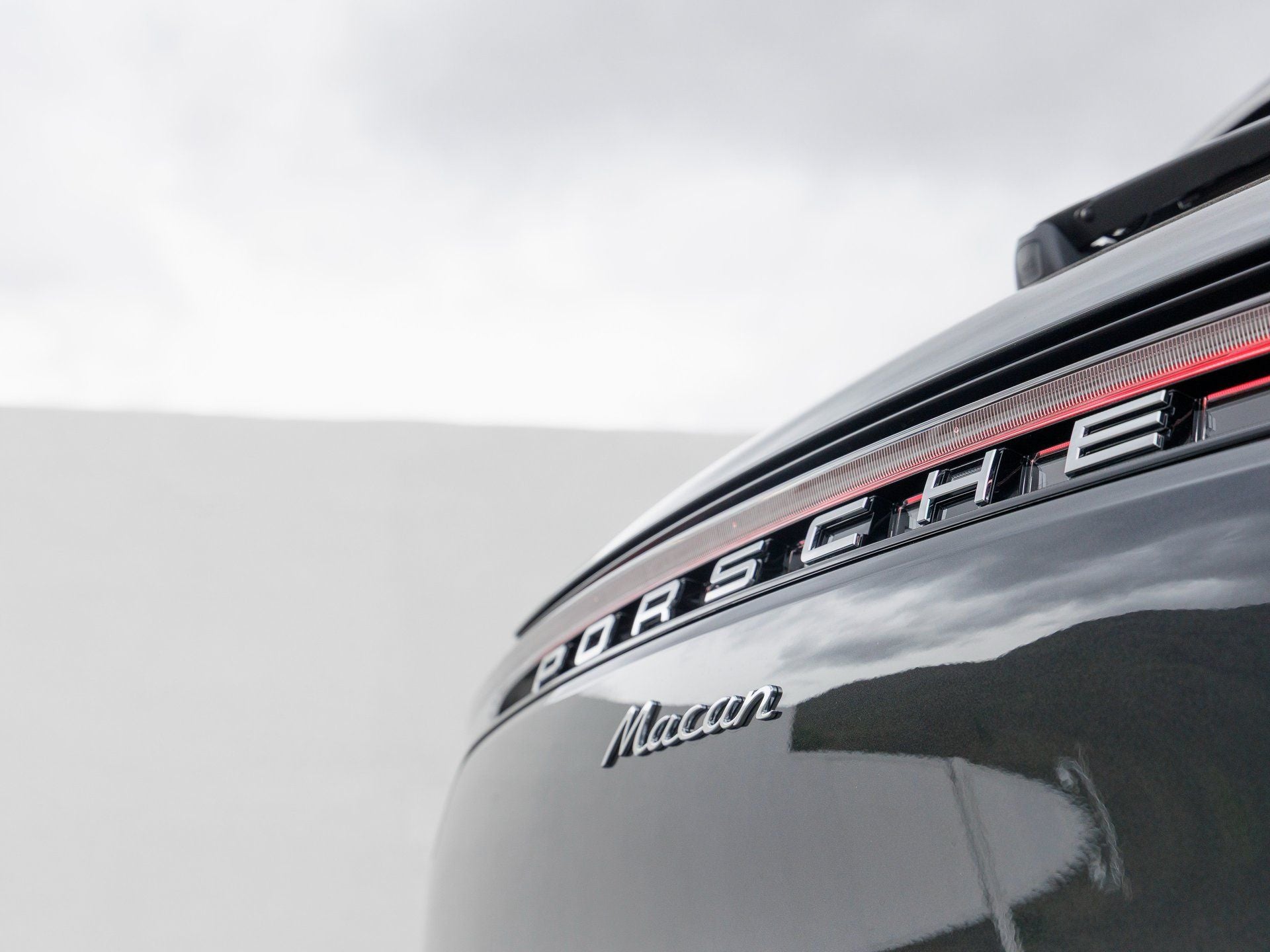 2026 Porsche Macan Macan