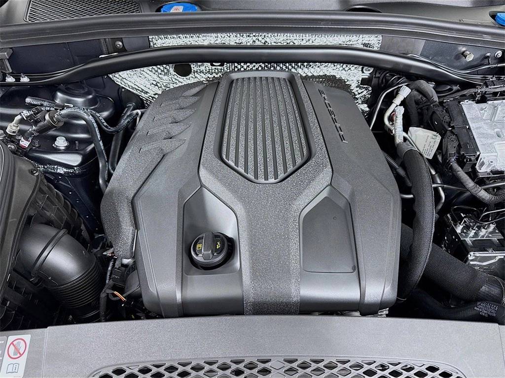 2026 Porsche Macan Macan