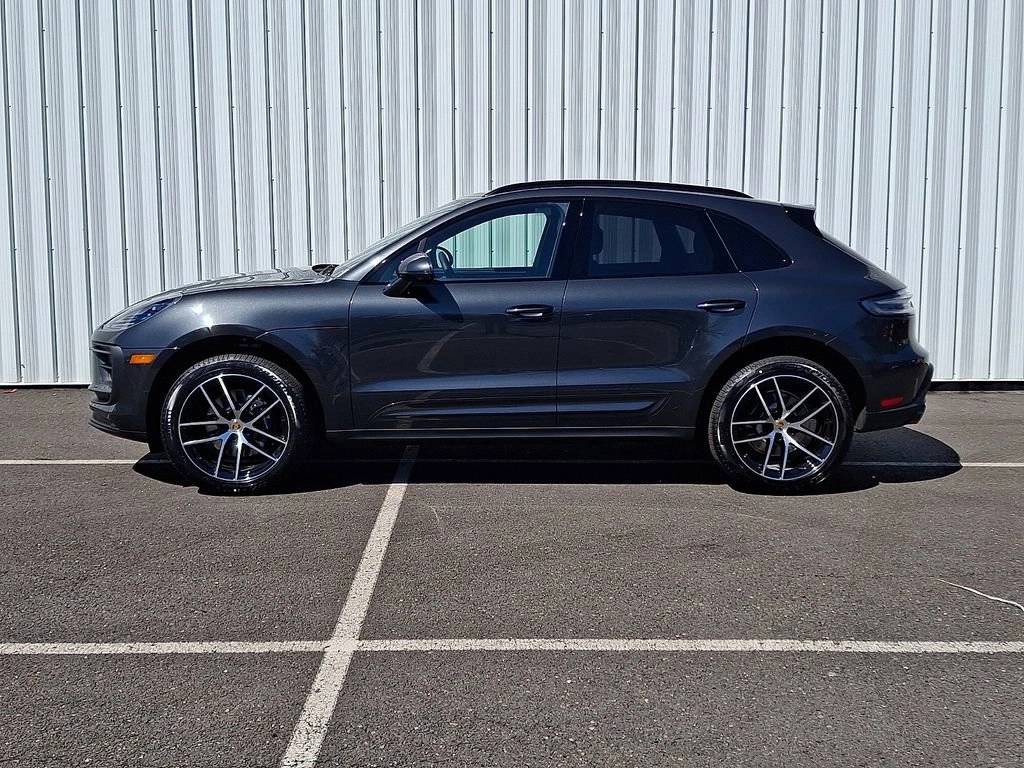 2026 Porsche Macan Base